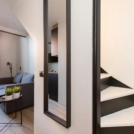 Hilltop - Ilmarine District Apartment